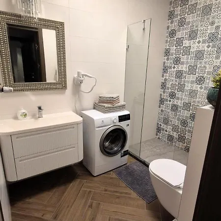 Jaracza 28 Nr 4