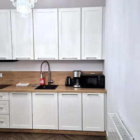 Jaracza 28 Nr 4 * Słupsk