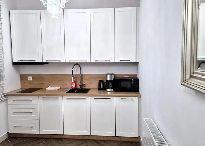 Jaracza 28 Nr 4 * Słupsk